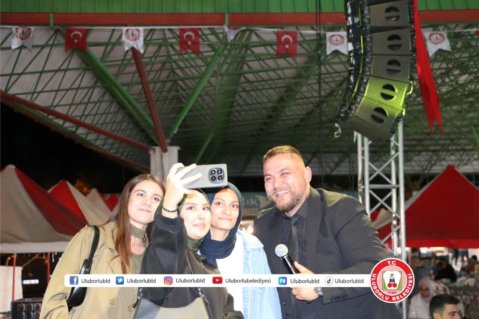 00Ead243 3556 43D9 A156 758B58Be2Daf