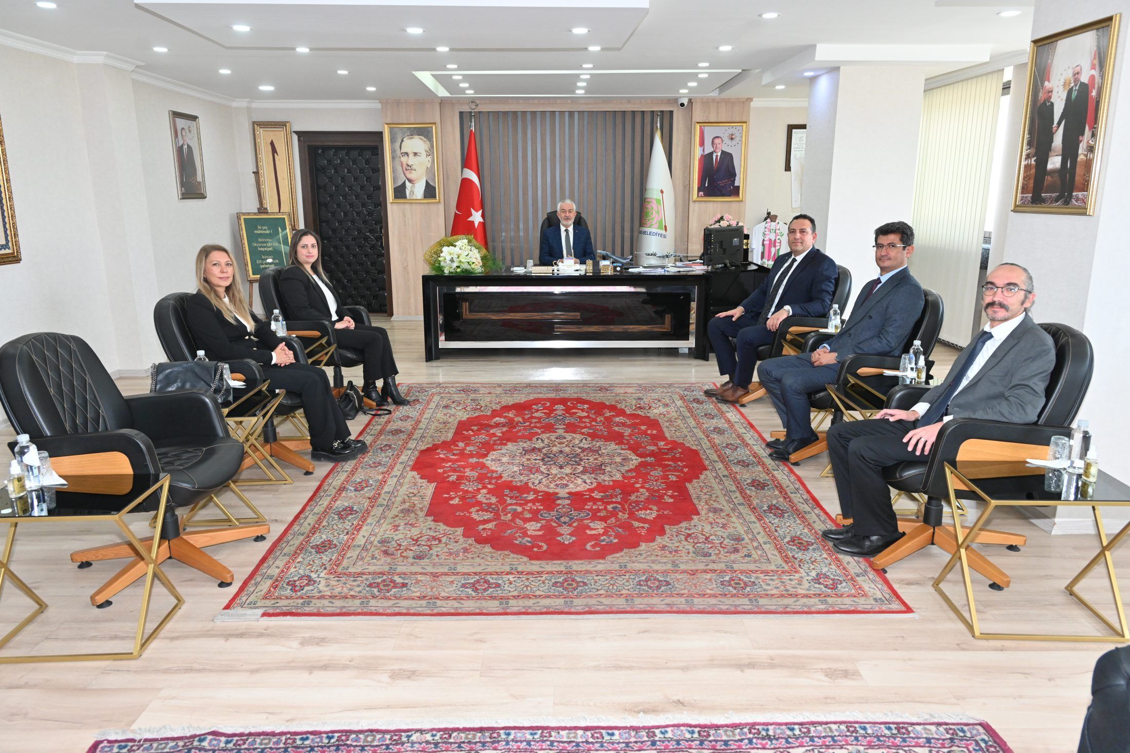 09 10 2025 15. Bolge Isparta Eczaci Odasi Baskana Ziyaret (2)