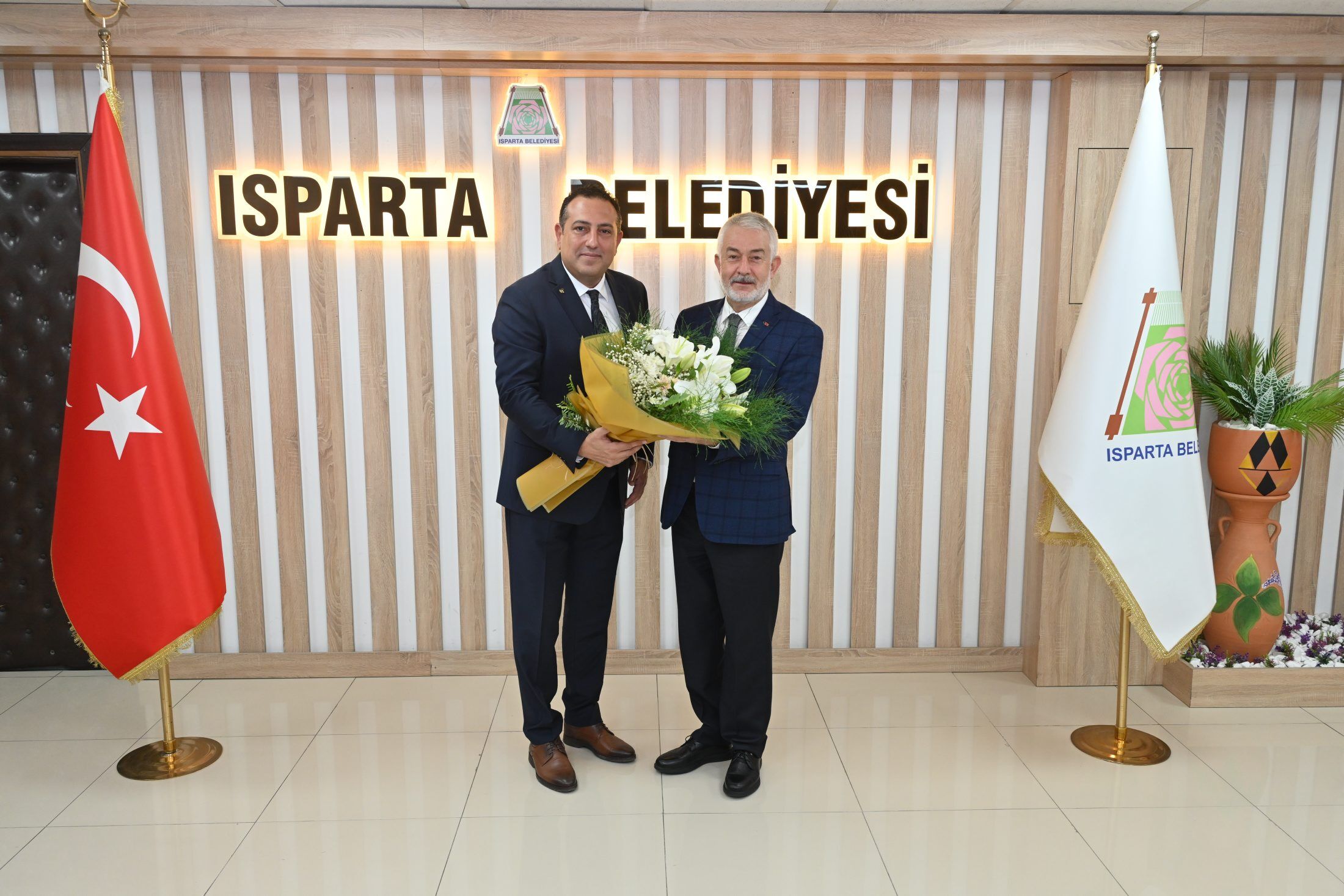 09 10 2025 15. Bolge Isparta Eczaci Odasi Baskana Ziyaret (3)