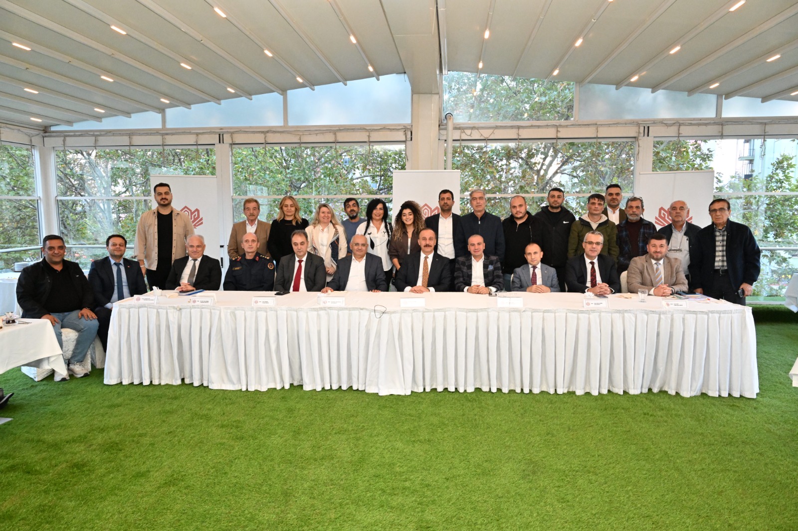 4C02E942 9D6A 4919 82Cc Ebaf2Af59A00