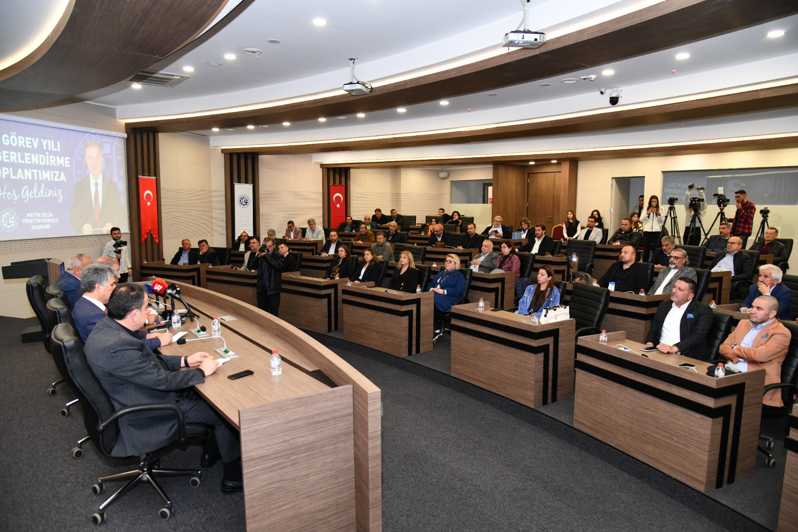 Ad3679B6 C09E 4218 A1Fa 937B50B5Fc75