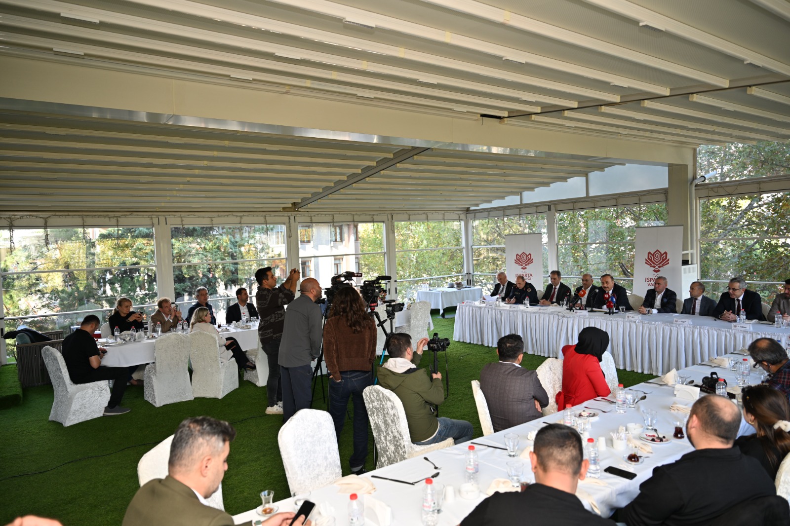 Cada670E 8920 4C34 B096 2Fe6D154467E