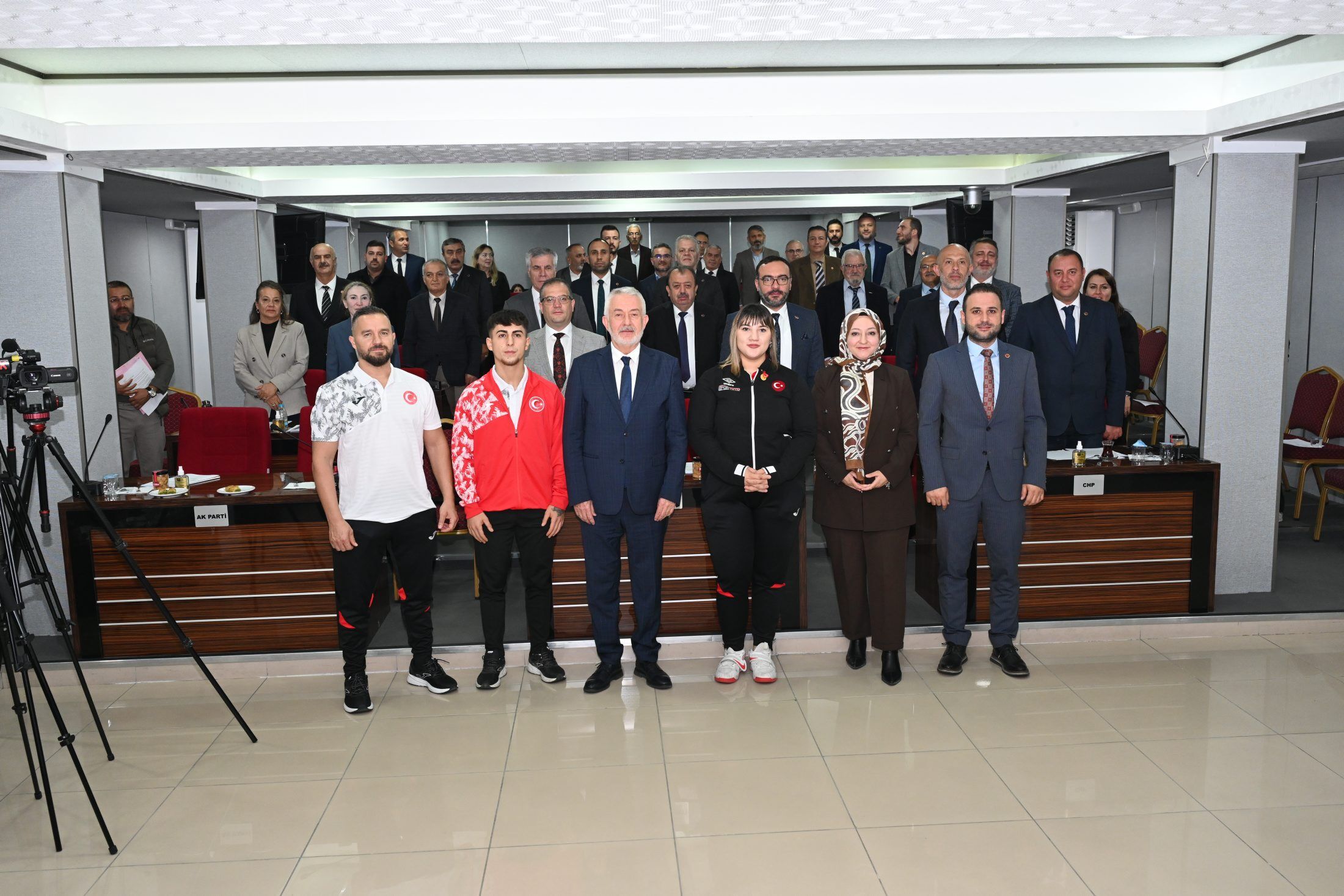 07 11 2025 Baskan Fatmagul Cevik Mustafa Erdogan Odul (2)