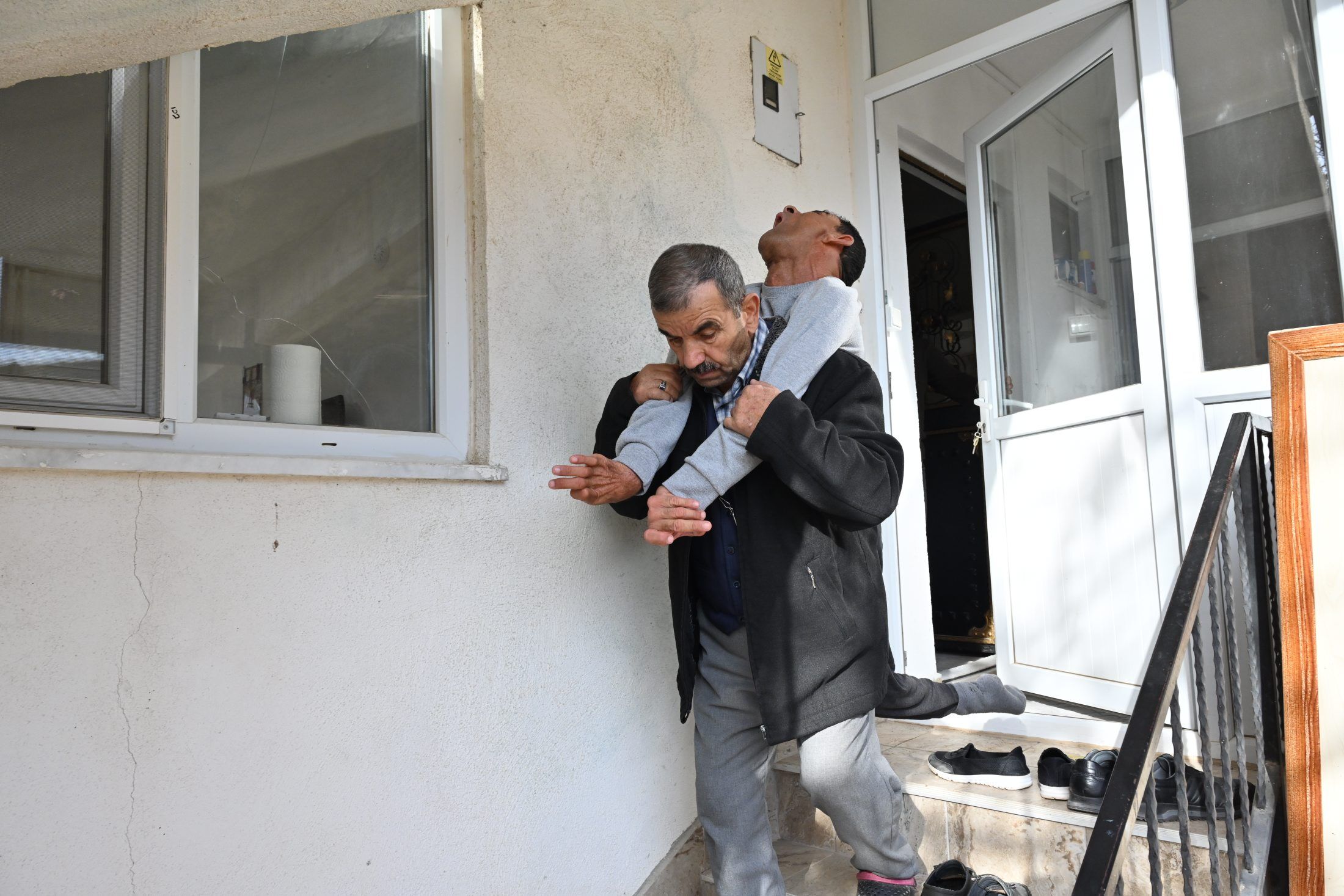 21 11 2025 Bozanonu Koyu Arif Yıldirim Engelli Rampasi (3)