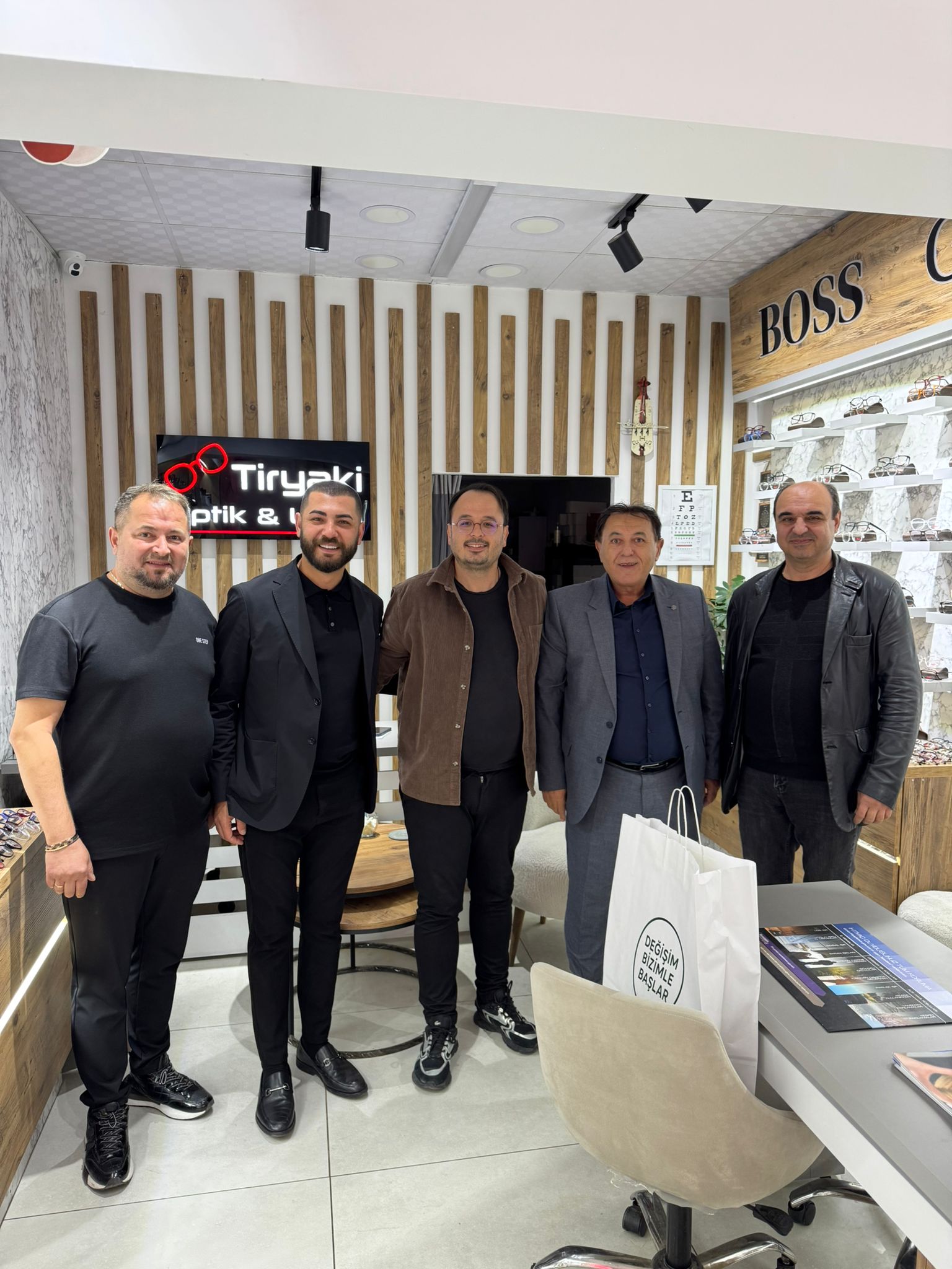 56C87419 8Ff2 423C B91D Bbf366F50341