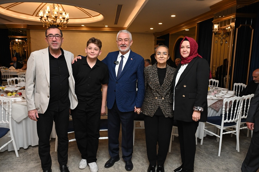 572094865 18191215504330277 7810779261844134594 N