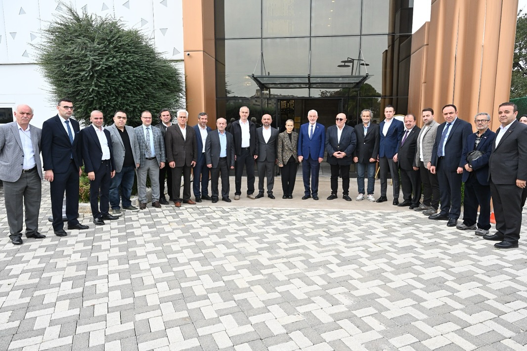 573533780 18191215474330277 420140014674413821 N