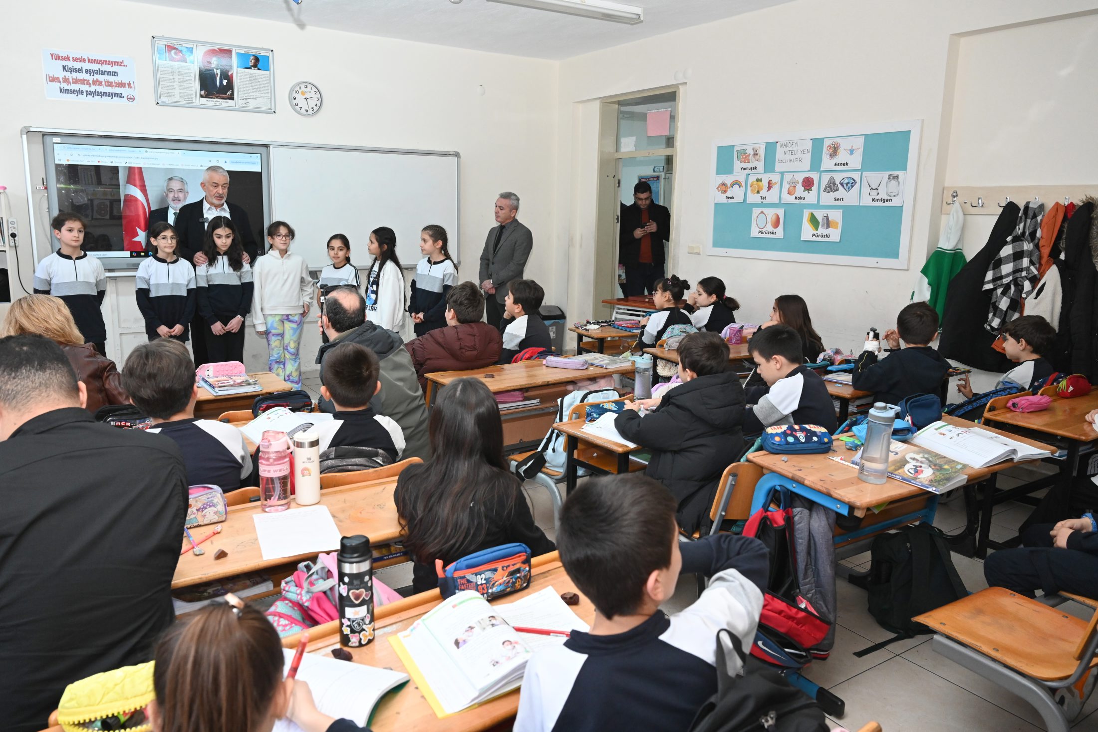 10 12 2025 Baskan Naside Halil Gelendost Sinif Baskani Bilge Mercan Orhan Okul Ziyaret (5)