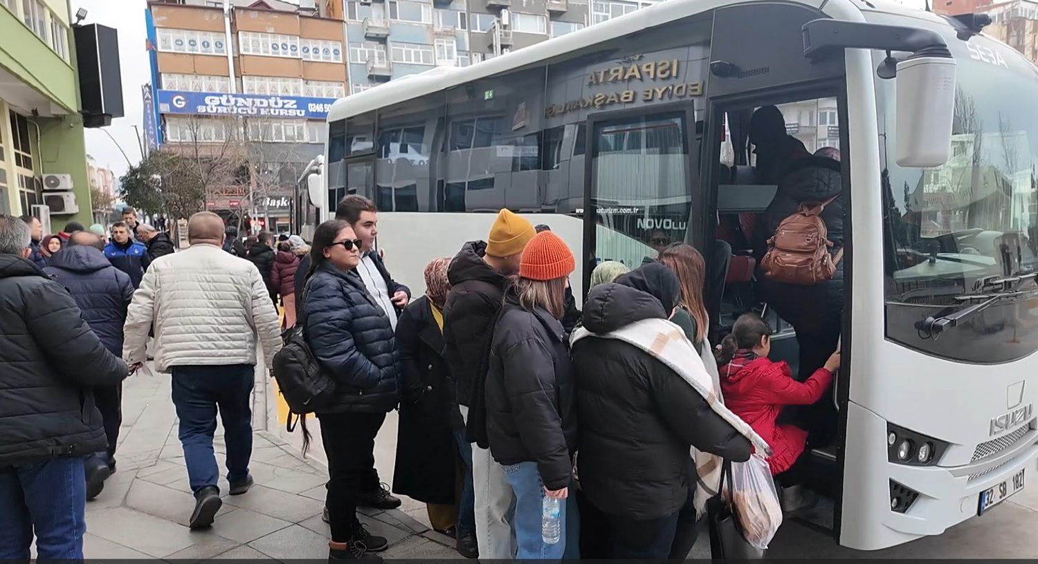 19 01 2026 Davraz Ucretsiz Seferler Yogun Ilgi (2)