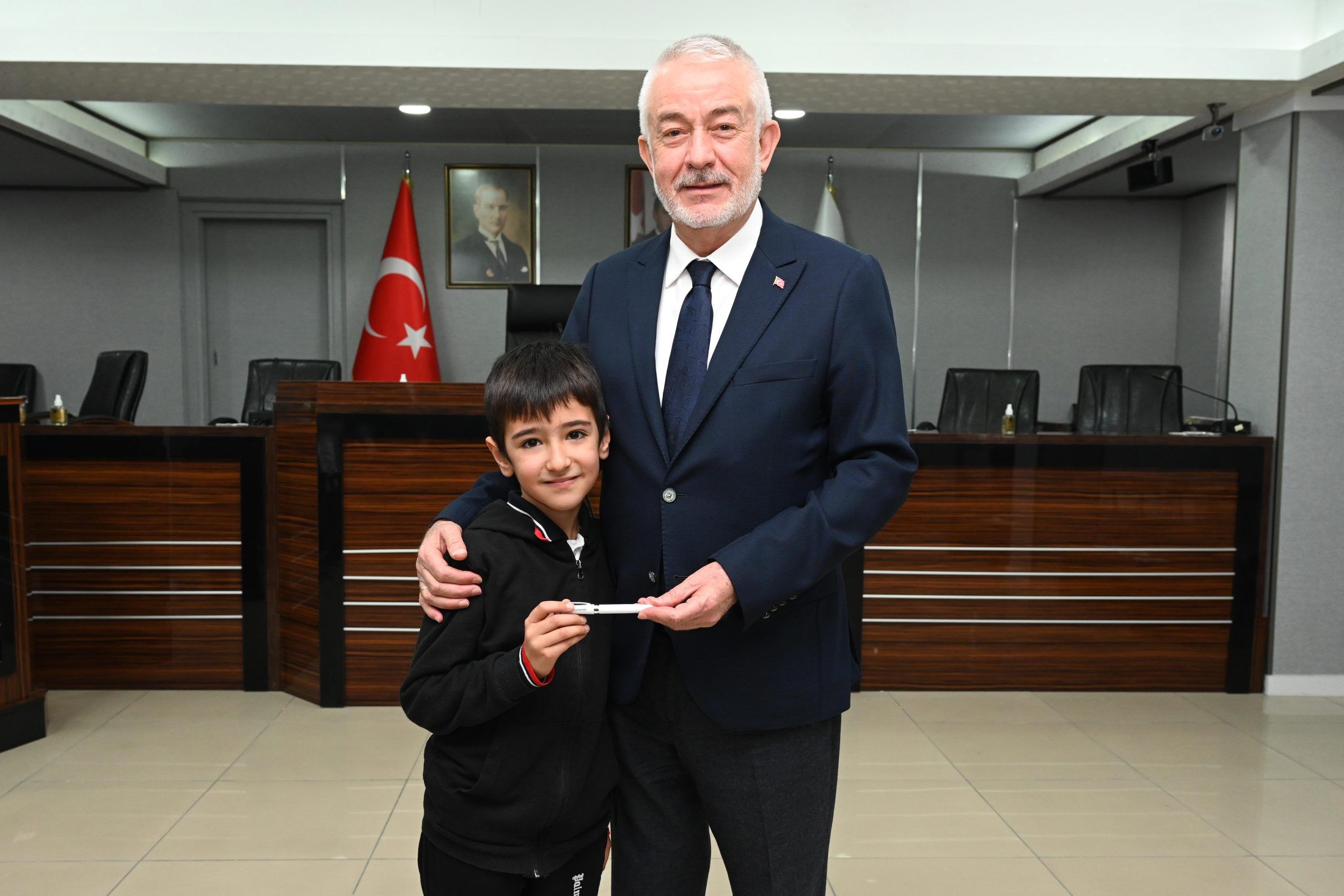 03 03 2026 Yilmaz Sener Ilkokulu 2E Sinifi Baskana Ziyaret (12)