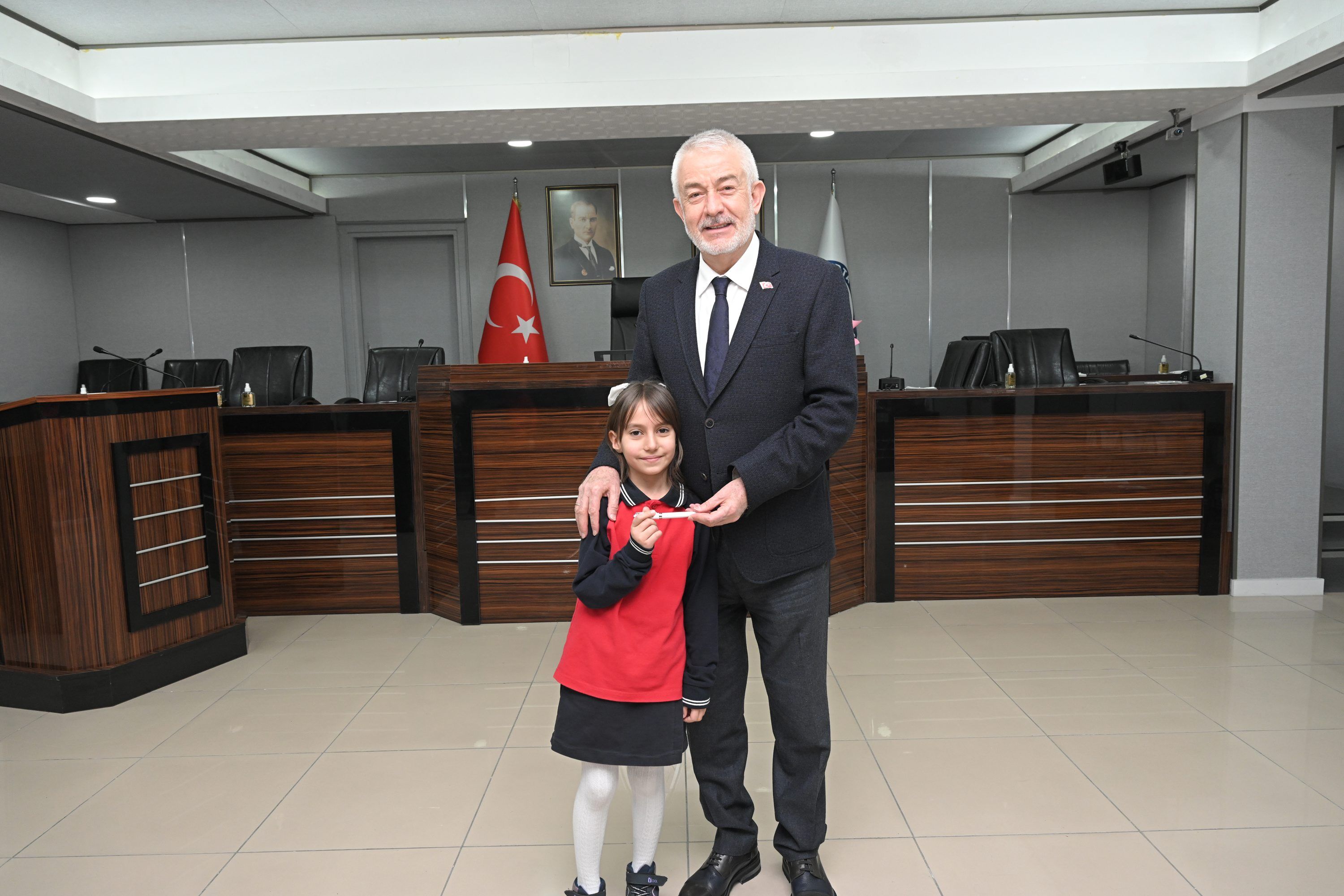 04 03 2026 Sehit Hasan Huseyin Gul Ilkokulu 2B Sınıfı Baskana Ziyaret (4)