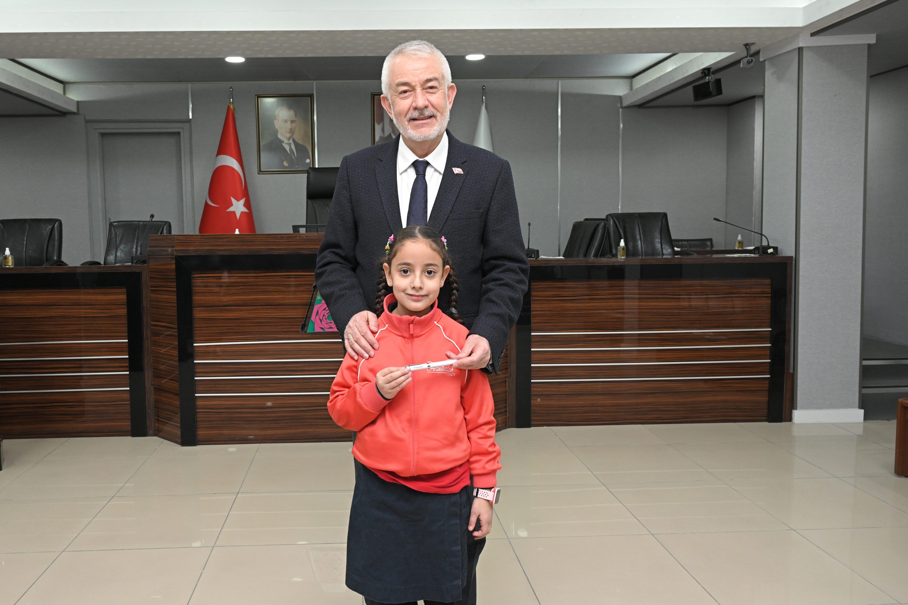 04 03 2026 Sehit Hasan Huseyin Gul Ilkokulu 2B Sınıfı Baskana Ziyaret (5)