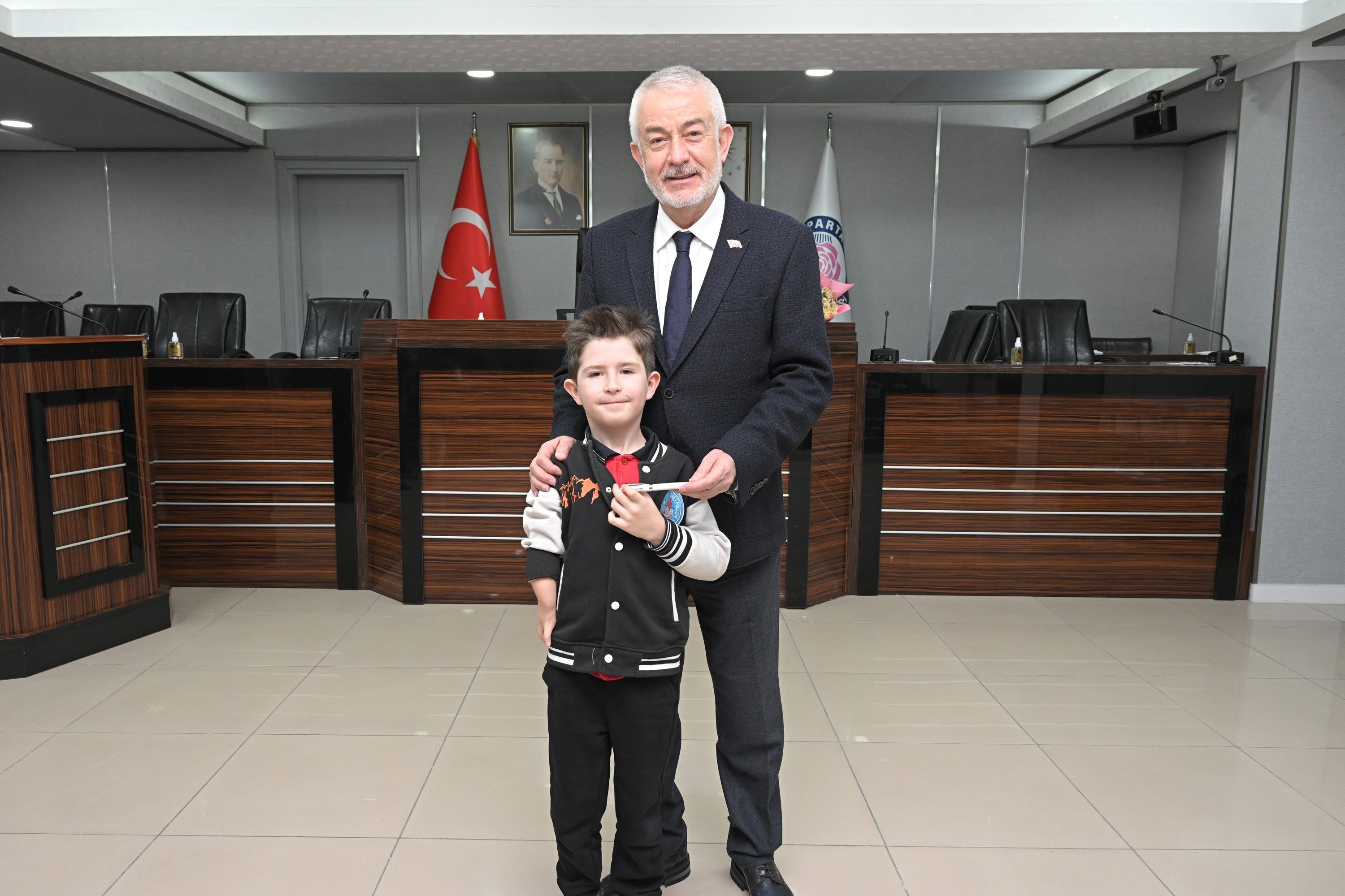 04 03 2026 Sehit Hasan Huseyin Gul Ilkokulu 2B Sınıfı Baskana Ziyaret (6)