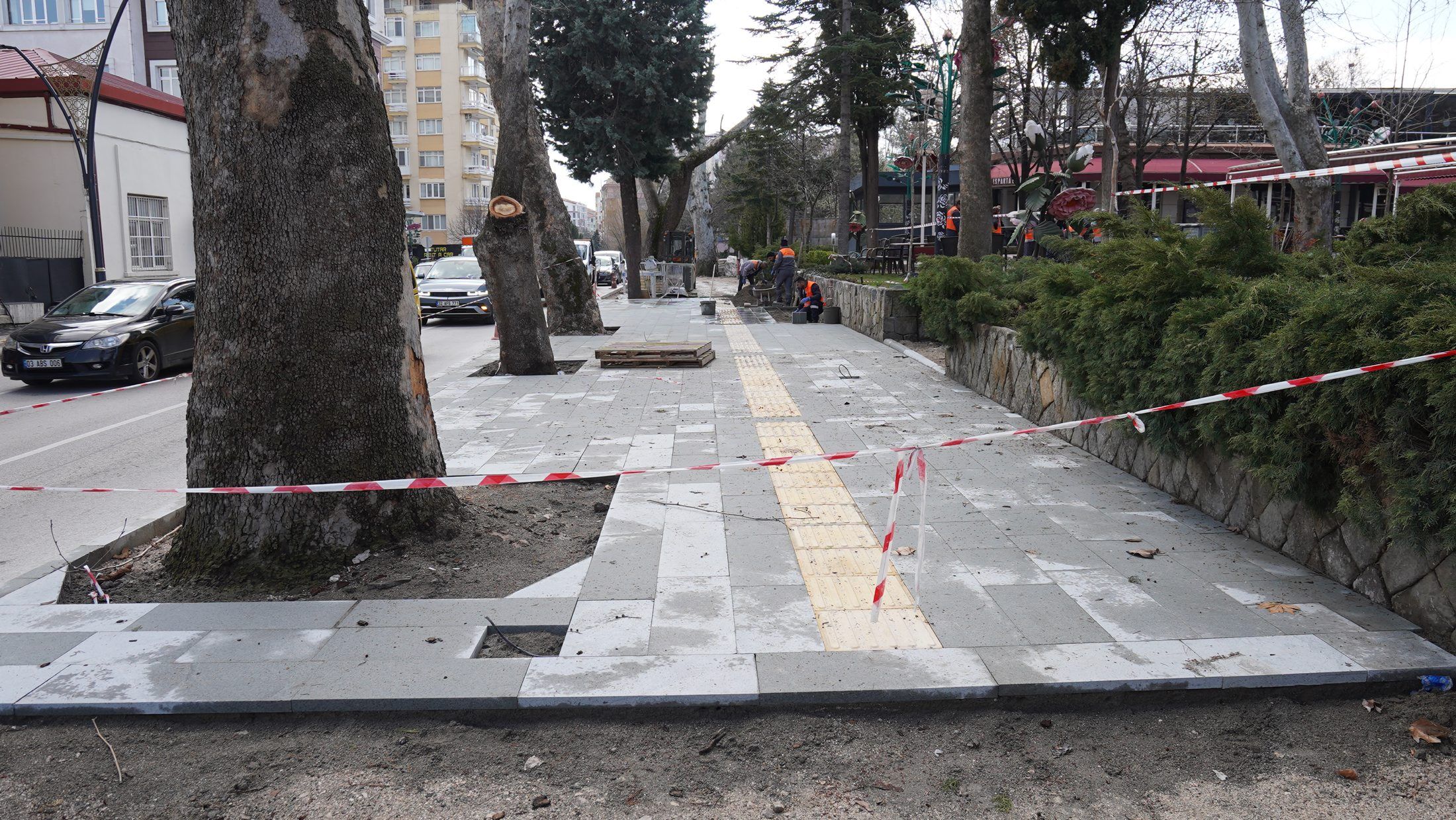 02 04 2026 Ataturk Parki Alti Kaldirim Yenileme Calisma (5)