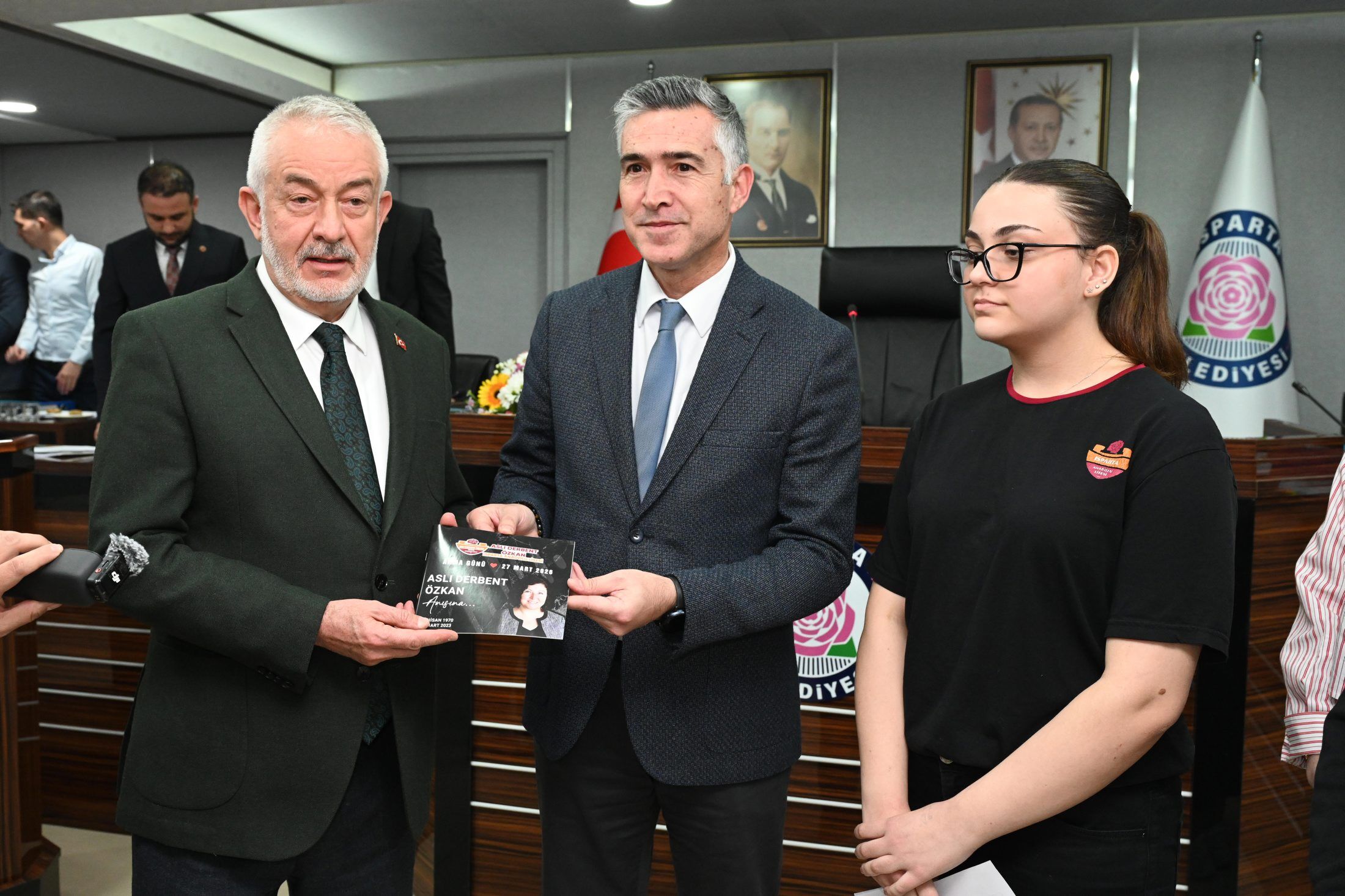 06 04 2026 Asli Derbent Ozkan Isparta Anadolu Lisesi Baskana Ziyaret (3)