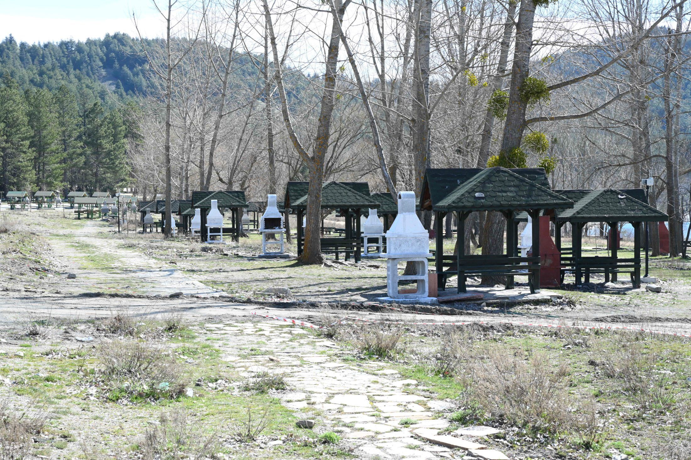 08 04 2026 Golcuk Tabiat Parki Cevre Duzenleme Calismalari (7)