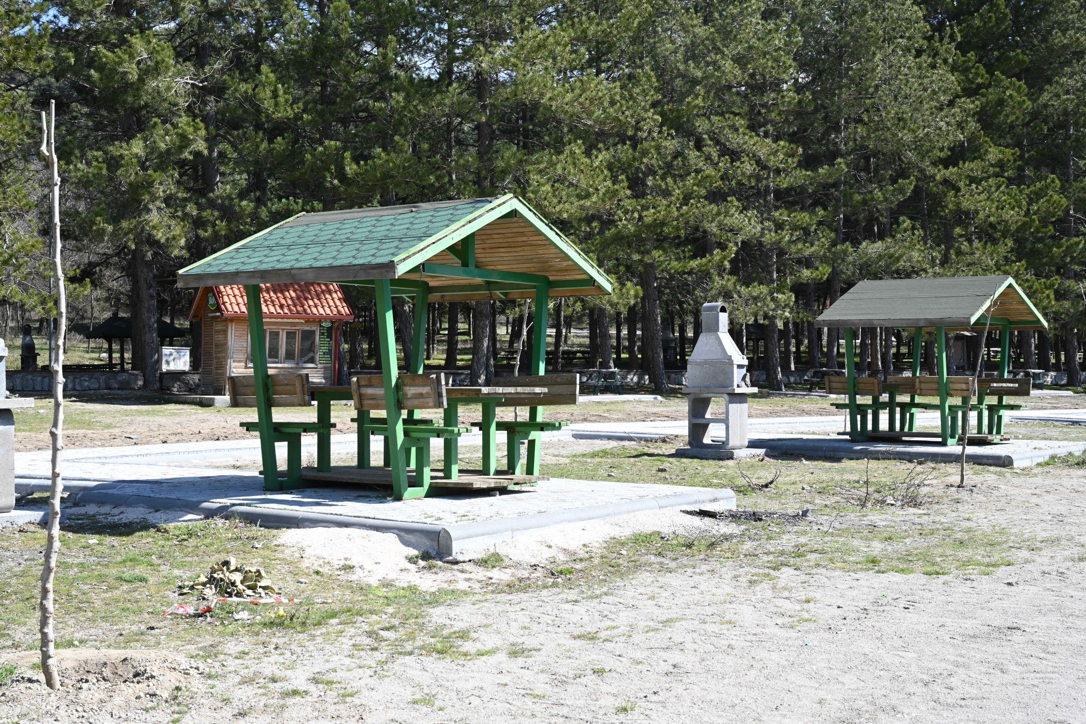 08 04 2026 Golcuk Tabiat Parki Cevre Duzenleme Calismalari (9)