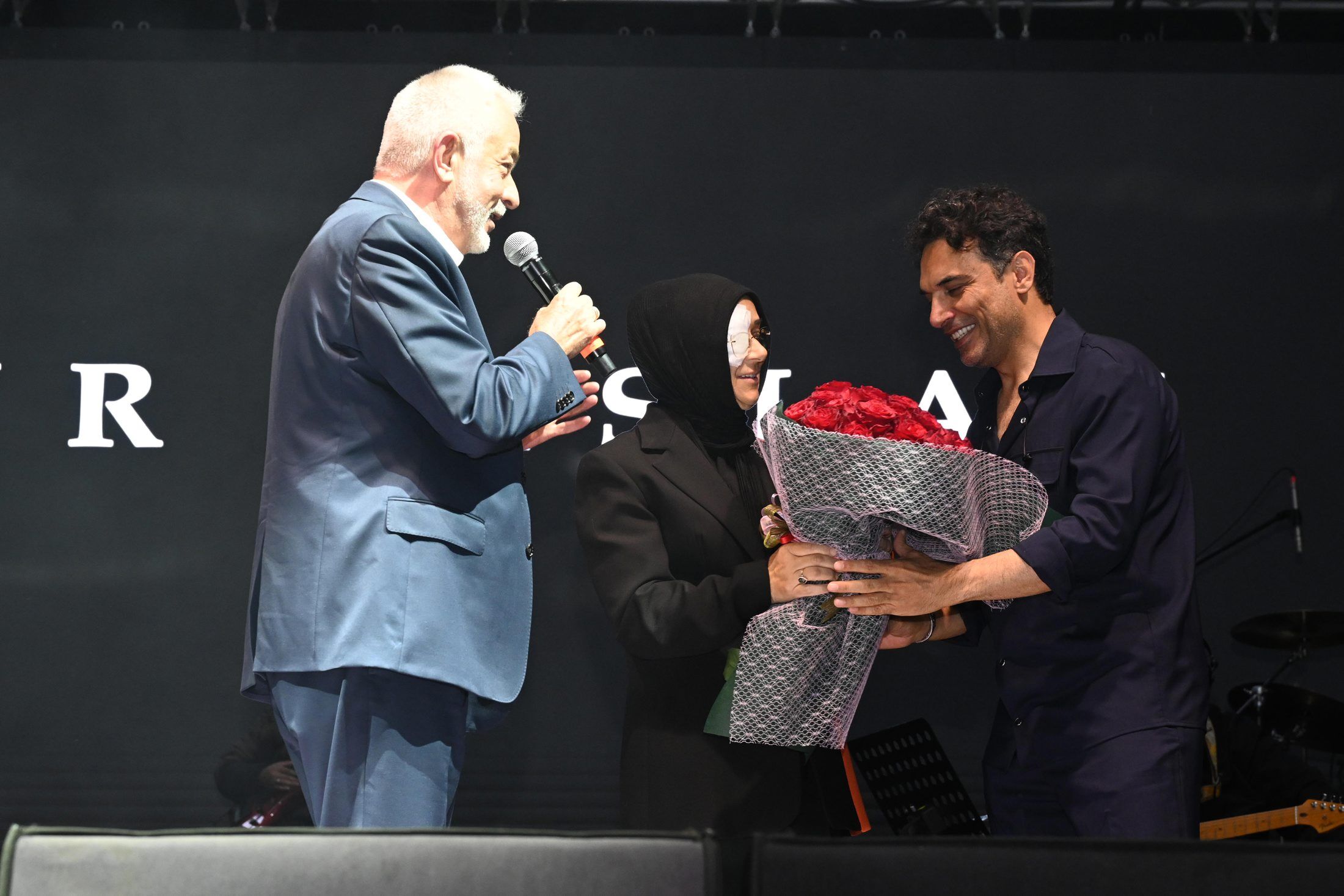 05 06 2026 Gul Festivali Ugur Aslan Ve Armagan Arslan Konser (1)