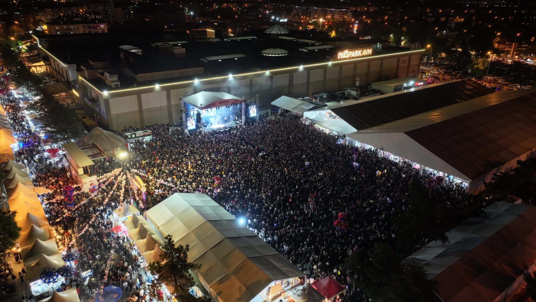 06 06 2026 Gul Festivali Pau Konser (15)