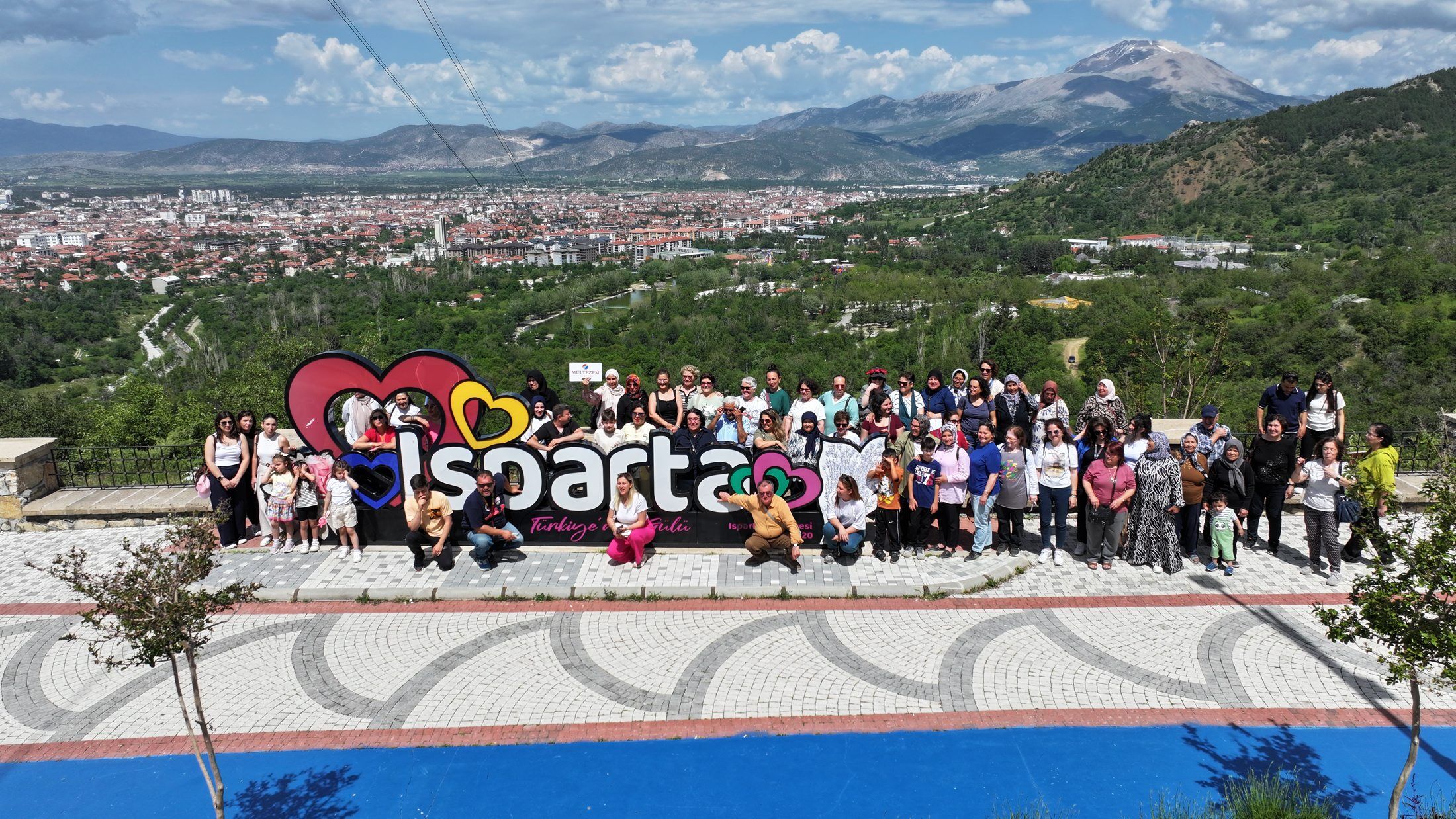 07 06 2026 Gul Festivali Ziyaretci Akini (18)