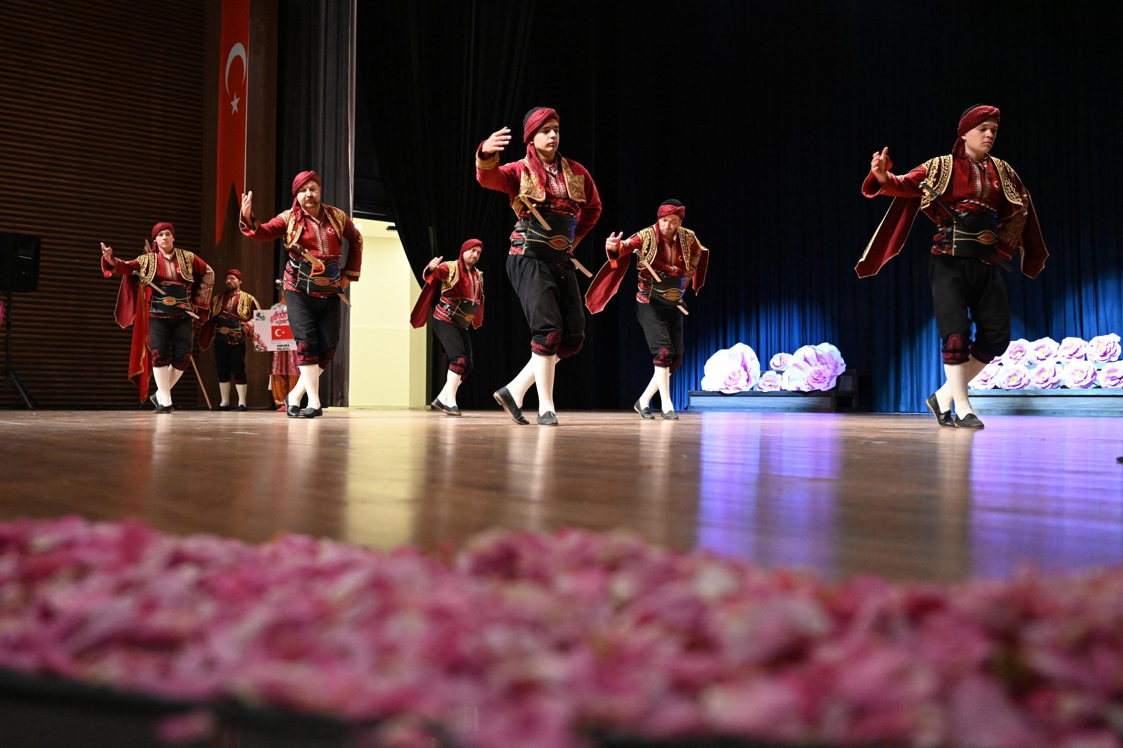 08 06 2026 Gul Festivali Halk Oyunlari Gala Programi (10)