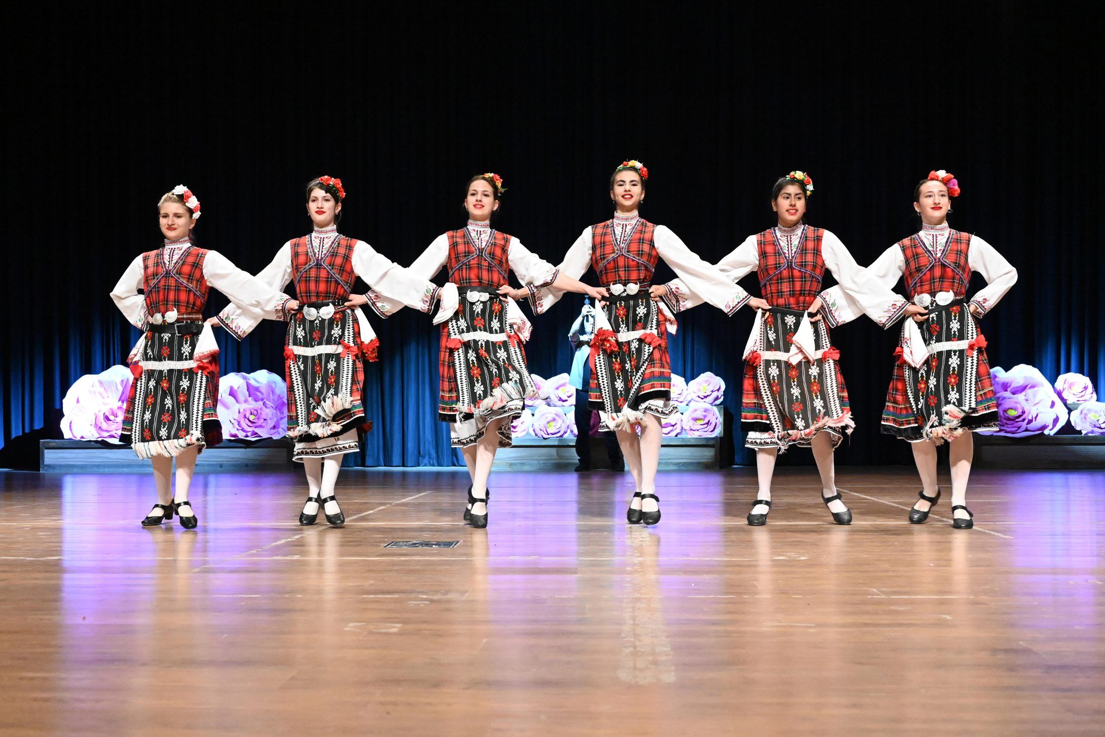 08 06 2026 Gul Festivali Halk Oyunlari Gala Programi (12)