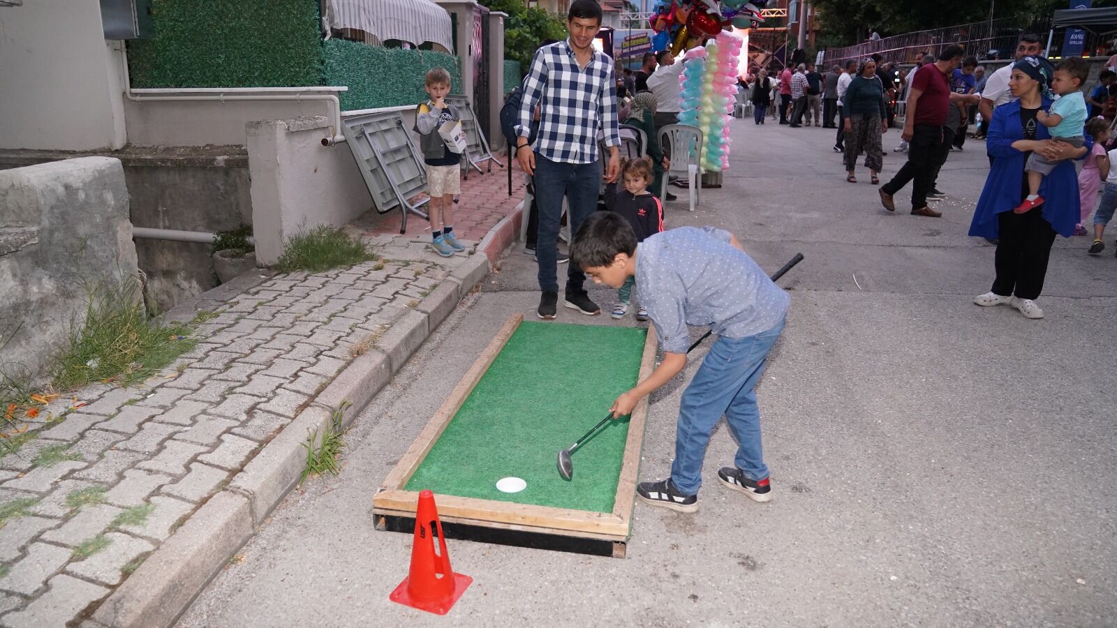 03 07 2026 Yaz Aksami Sinemasi Baglar Mahallesi (10)