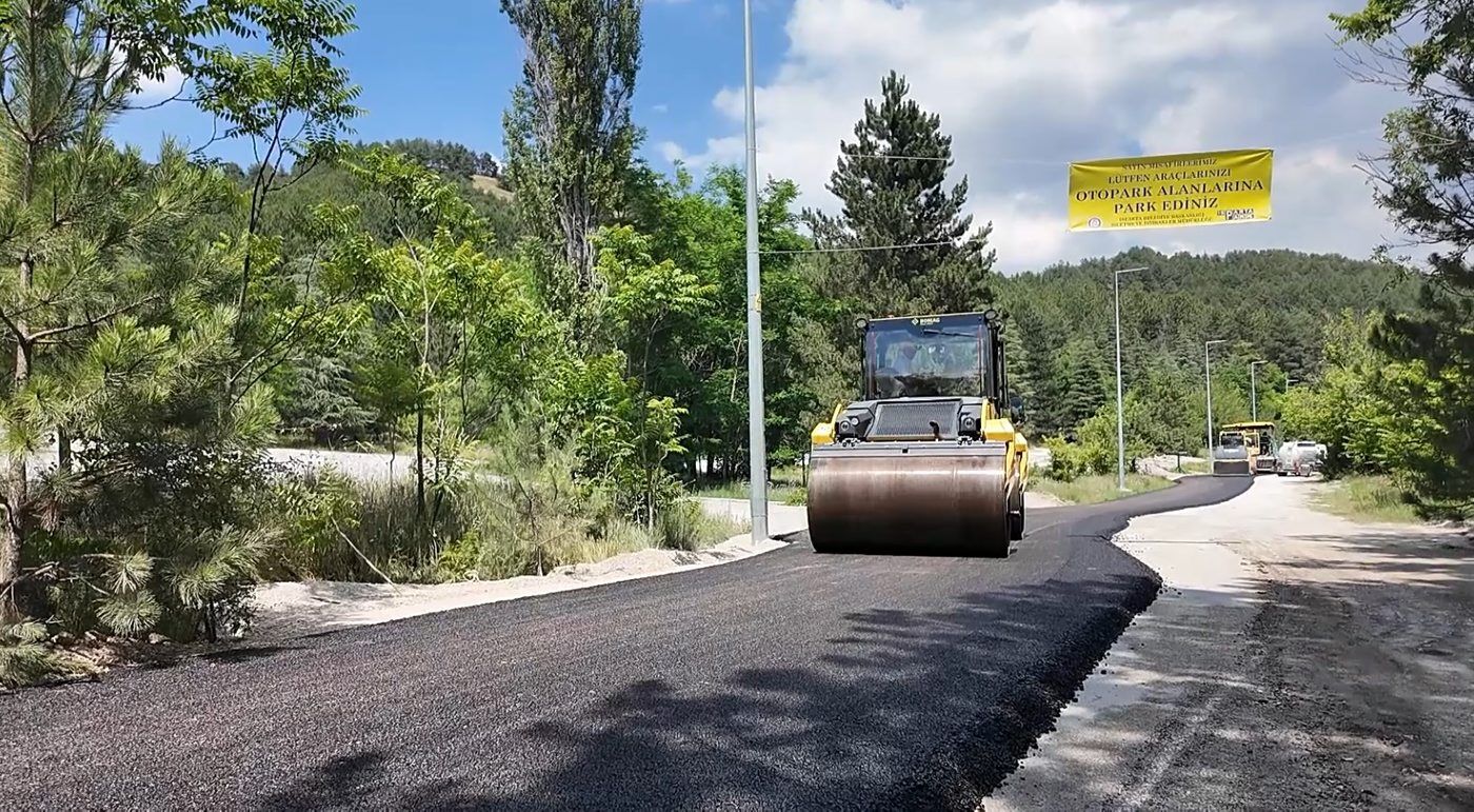 10 07 2026 Golcuk Tabiat Parki Dere Mahallesi Arasi Asfalt Calisma (3)