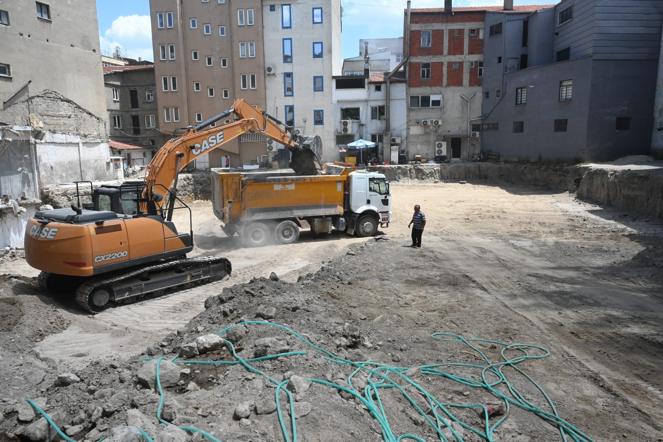 10 07 2026 Mimar Sinan Katlı Otopark Hafriyat Alimi (2)
