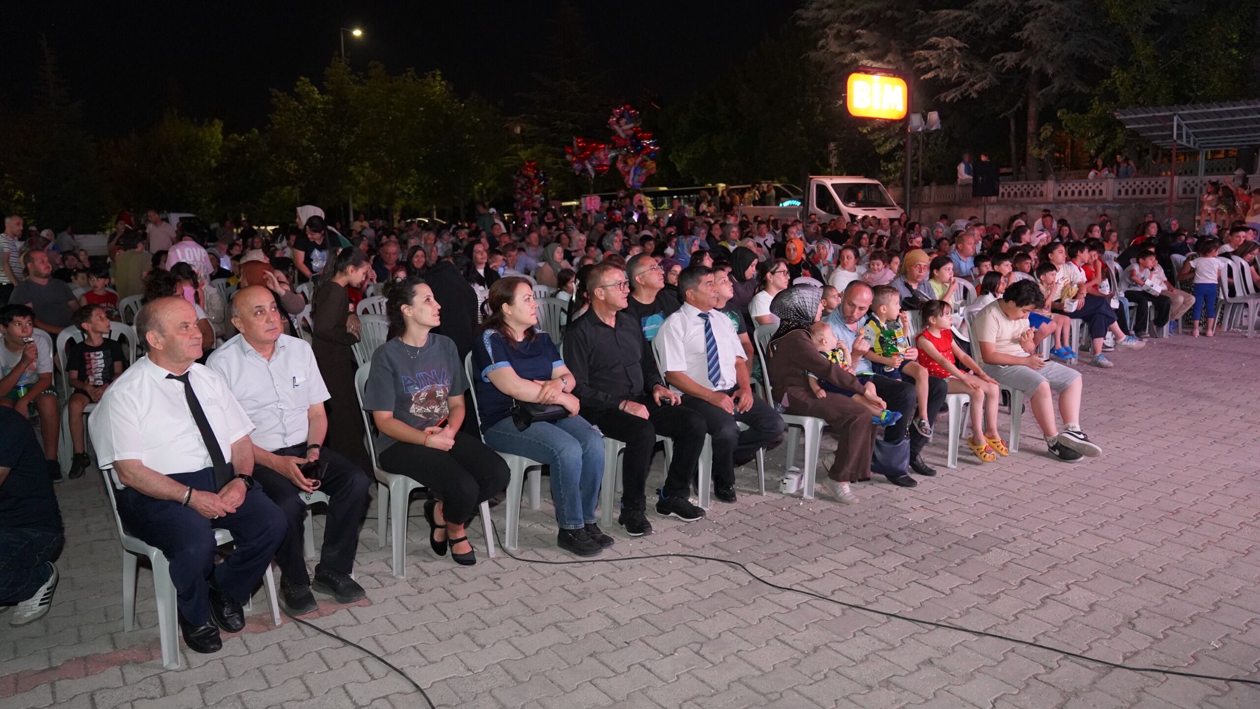 23 07 2026 Yaz Aksami Cocuk Sinemasi Batikent Mahallesi (2)