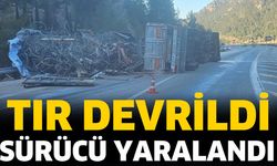 Tır Devrildi: Sürücü Yaralandı