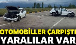 Isparta'da otomobiller çarpıştı! Yaralılar var