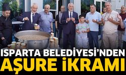 Isparta Belediyesi’nden aşure ikramı