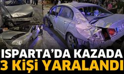 Isparta’da kazada 3 kişi yaralandı