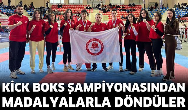 Kick Boks Şampiyonasından Madalyalarla Döndüler