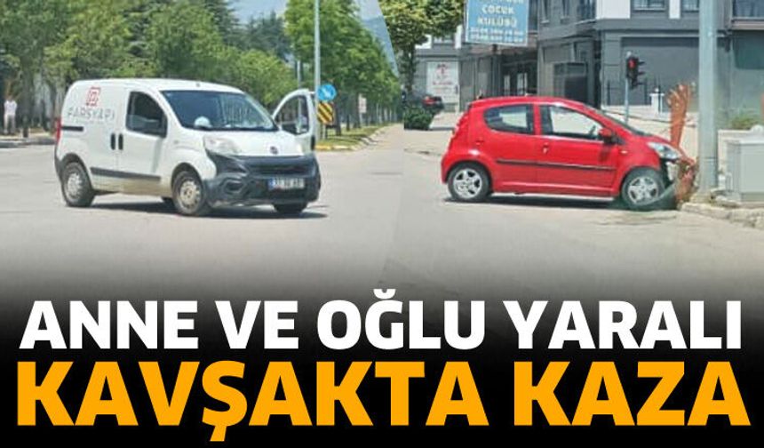 Isparta'da kavşakta kaza! Anne ve oğlu yaralı